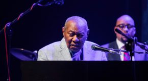 Freddy Cole  zagrał w Wytwórni